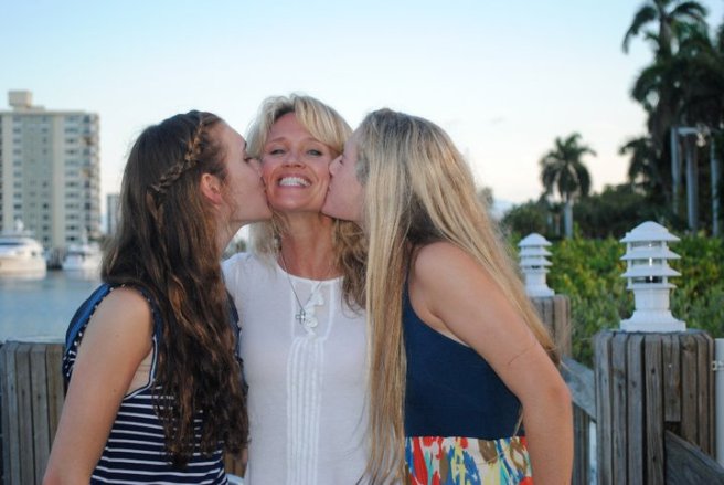 216410_10150169974994917_6827956_n